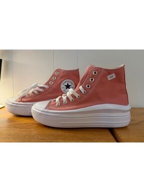 Converse Chuck Taylor All Star Platform High Top Sneakers in Pink, Size 9
